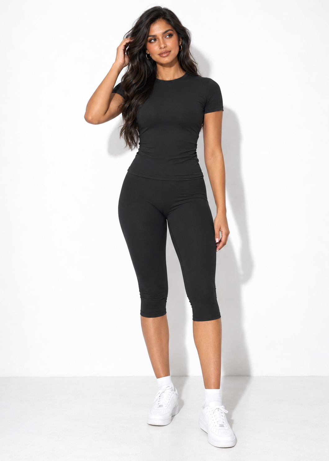 Tatum Capri Set in black, front view on model