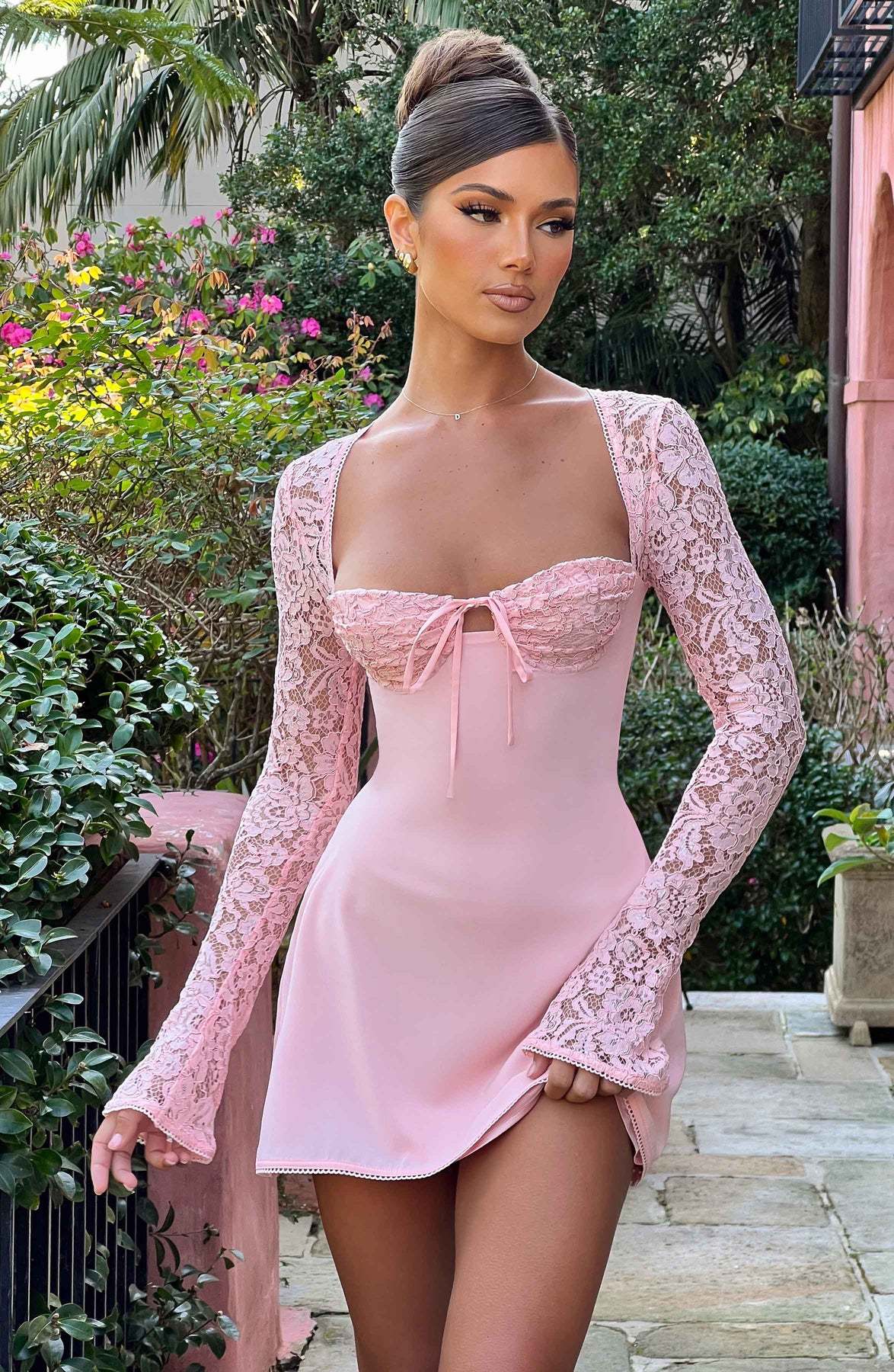 Women's Square Neck Long Sleeve Lace Mini Dress