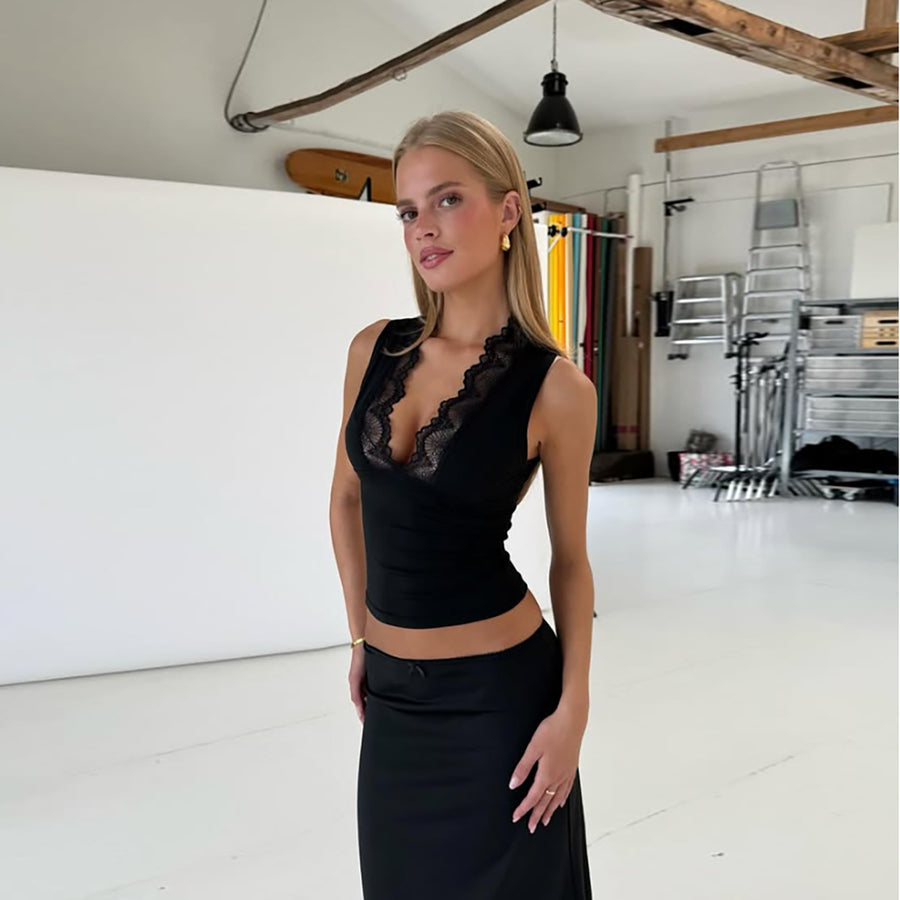 Women’s Black Deep V Neck Lace Trim Sleeveless Fitted Tank Top