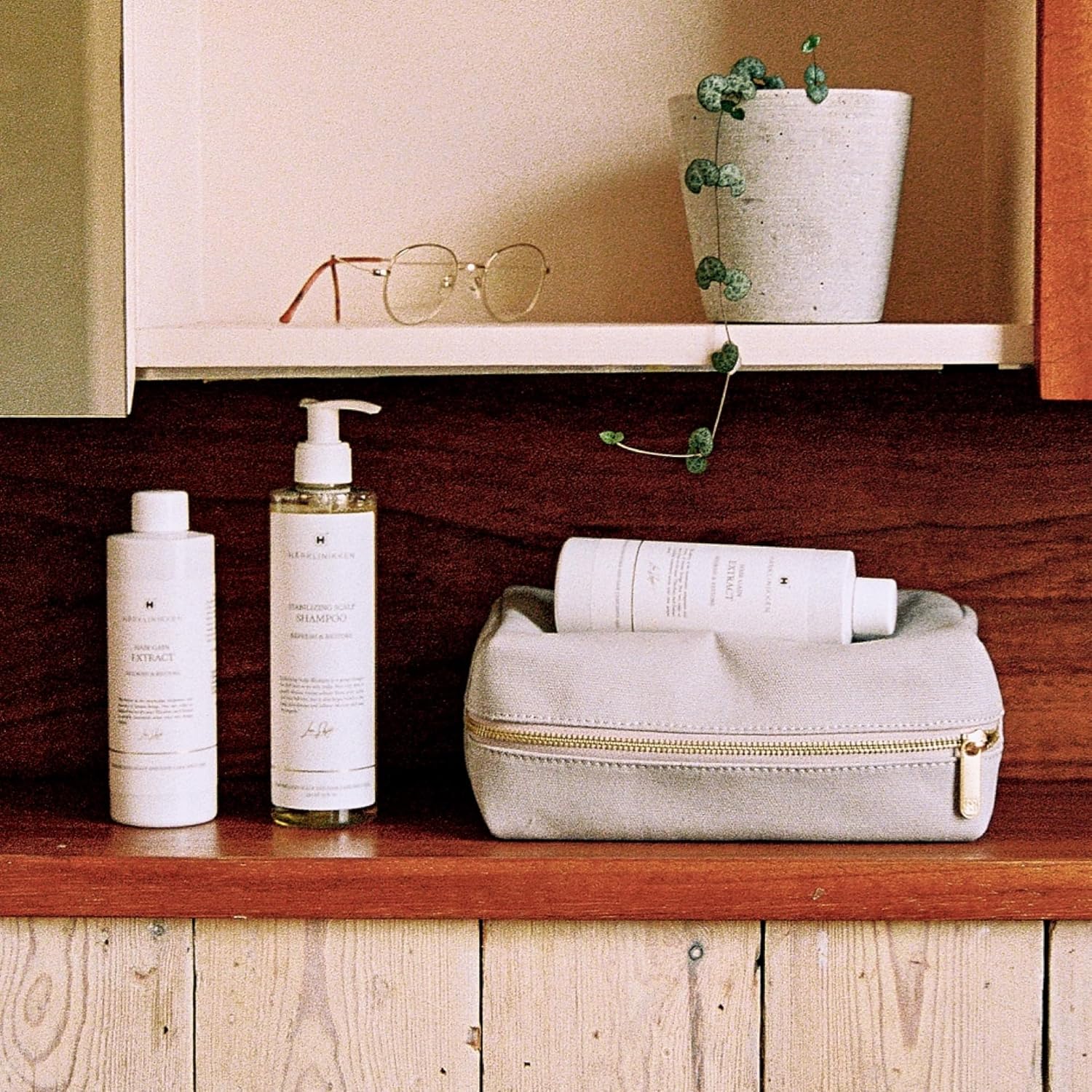 Harklinikken Warm Gray Cotton Toiletry Bag Gold Hardware