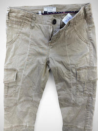 Women’s Guess Stretch Cargo Pants with Utility Pockets – Size 24 (Pre-owned)