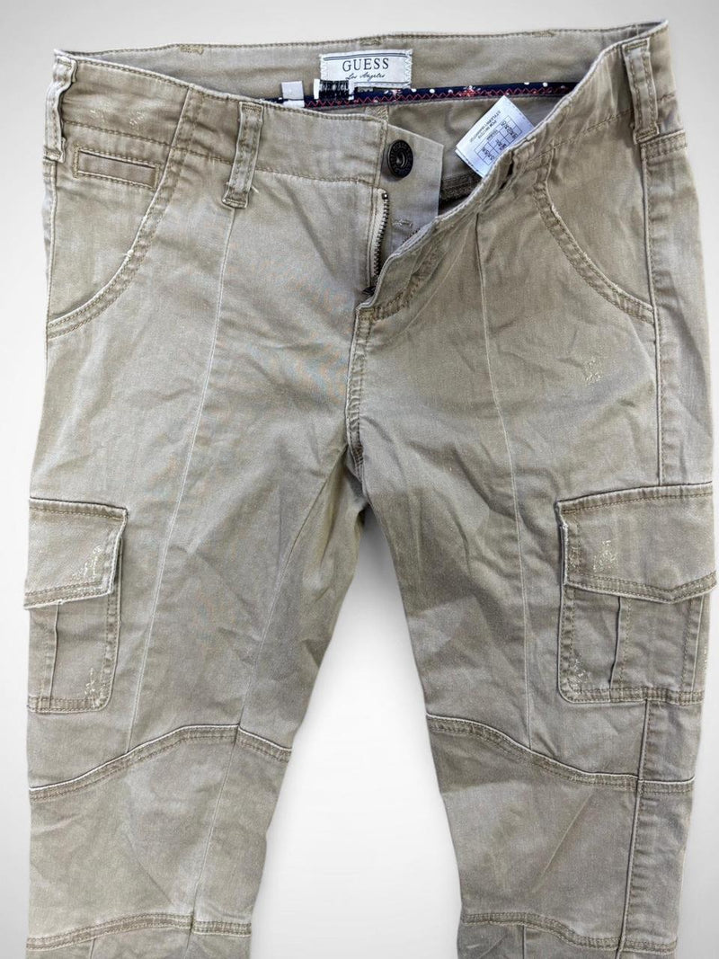 Women’s Guess Stretch Cargo Pants with Utility Pockets – Size 24 (Pre-owned)