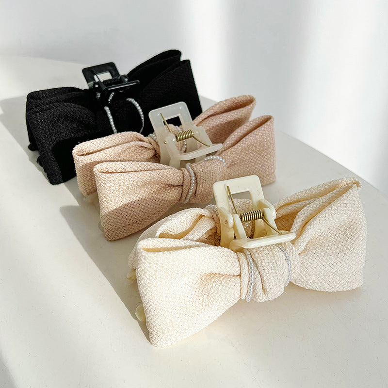 Colette pearl bow claw clip
