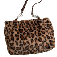 bbb744e2-4da5-43b3-8814-db7af3ba1f98-Max